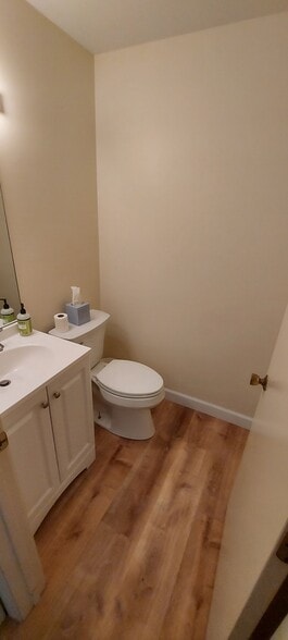 Building Photo - 38 Crystal Ln
