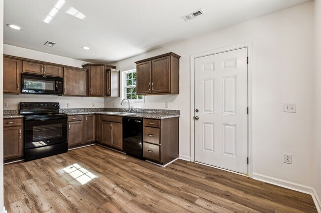 Building Photo - 1816 Cunningham Ridge