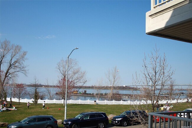 Building Photo - 12204 Powell Cove Blvd