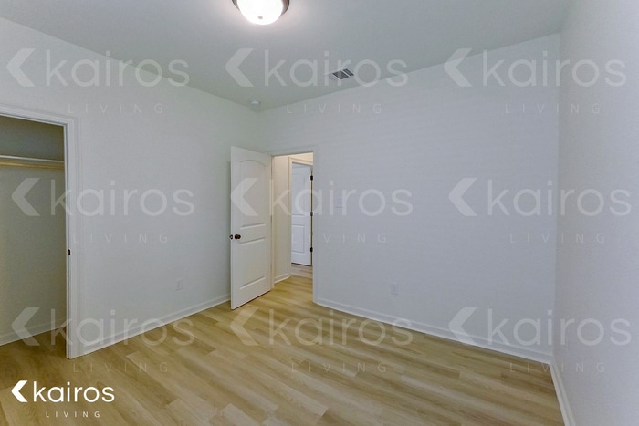 Building Photo - 203 Foggy Ln