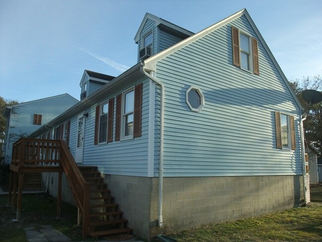 Building Photo - 3648 Ridge Rd