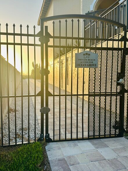 Private Beach Access Gate - 19 Arbor Club Dr