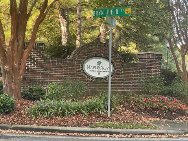 Building Photo - Adorable 2 bedroom 2.5 bathroom townhome |...