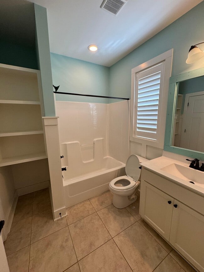 Building Photo - 344 Lumbee Cir