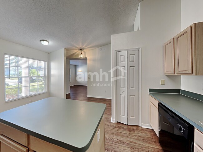 Building Photo - 4416 Brookdale Court