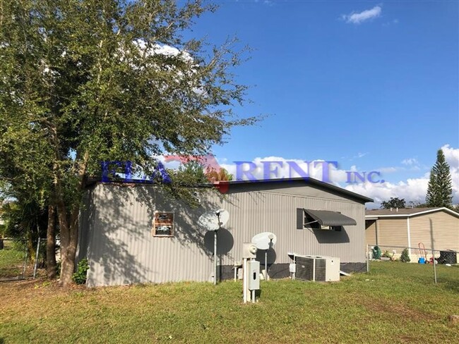 Building Photo - ** Newly remodeled 2/2 for rent in Orlando**