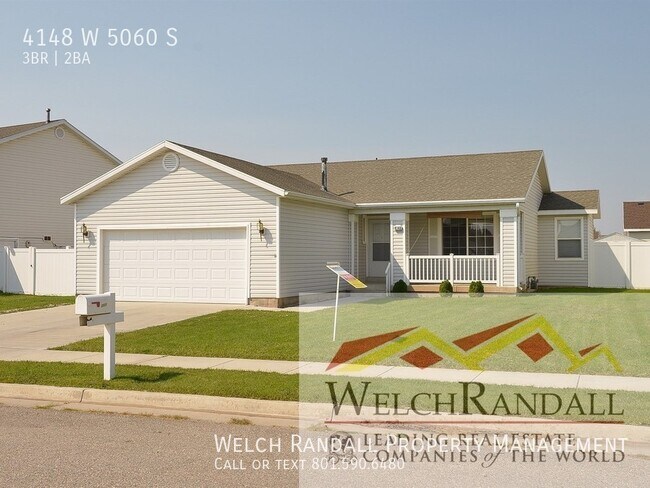 Primary Photo - 3 Bed 2 Bath Single Family Home.