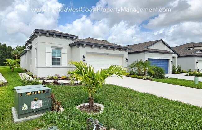 Building Photo - OUTSTANDING SUMMERWOODS -PARRISH 3 BEDROOM...