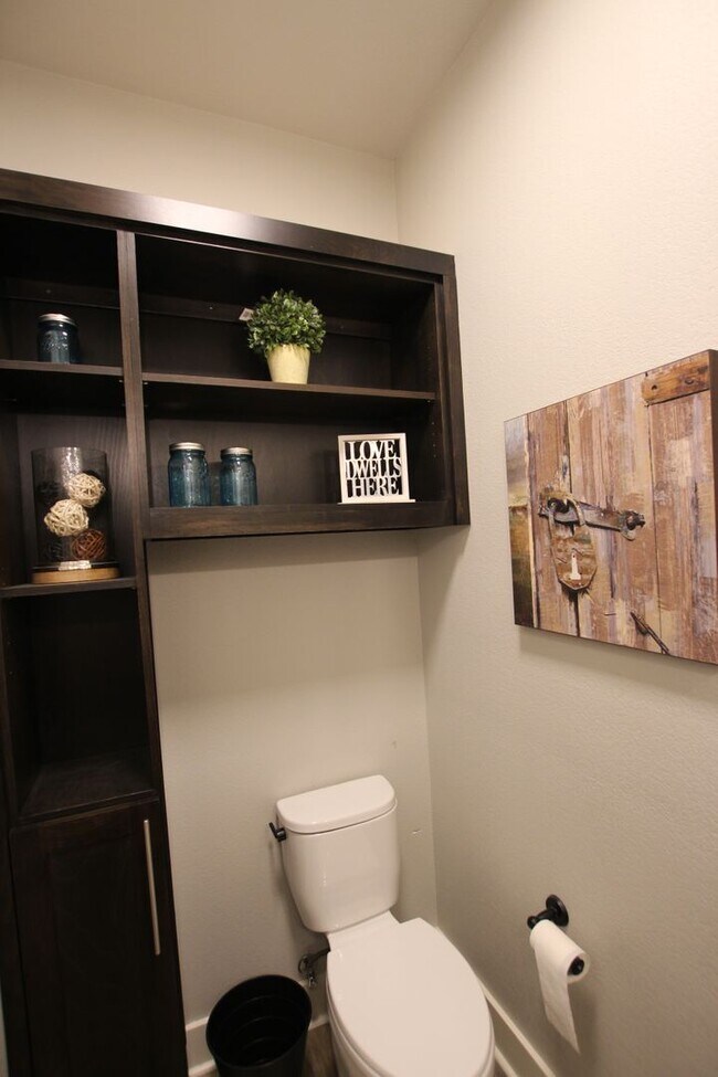 Building Photo - The Cannery Lofts - R5 (Furnished)