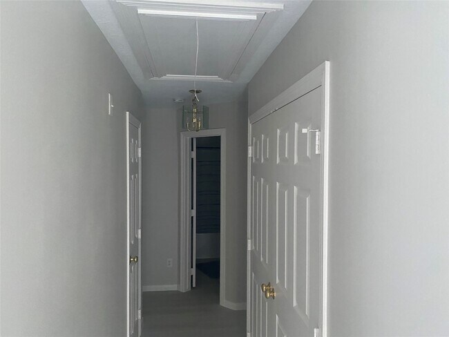 Building Photo - 15330 Geral Ln