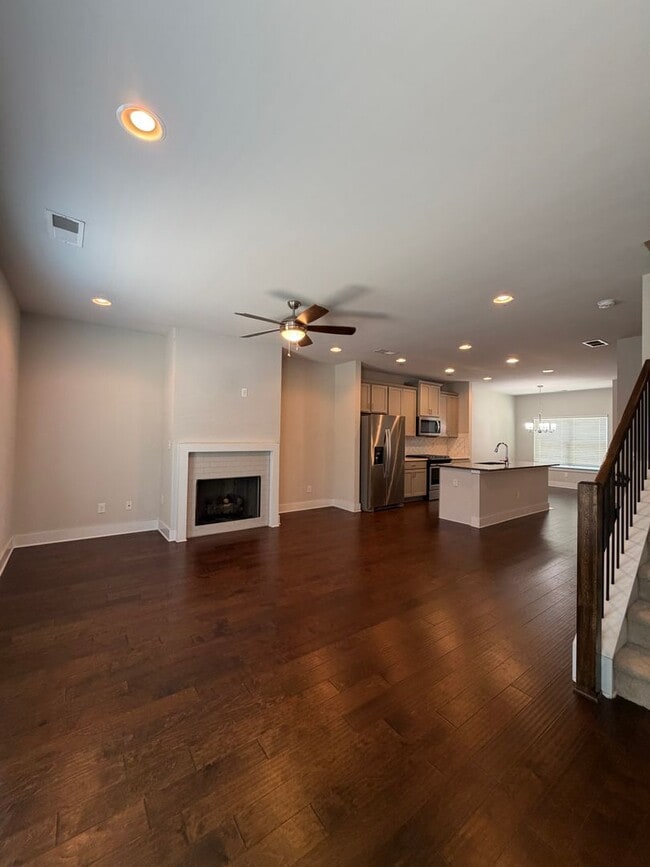 Building Photo - 3792 Oxford Cir