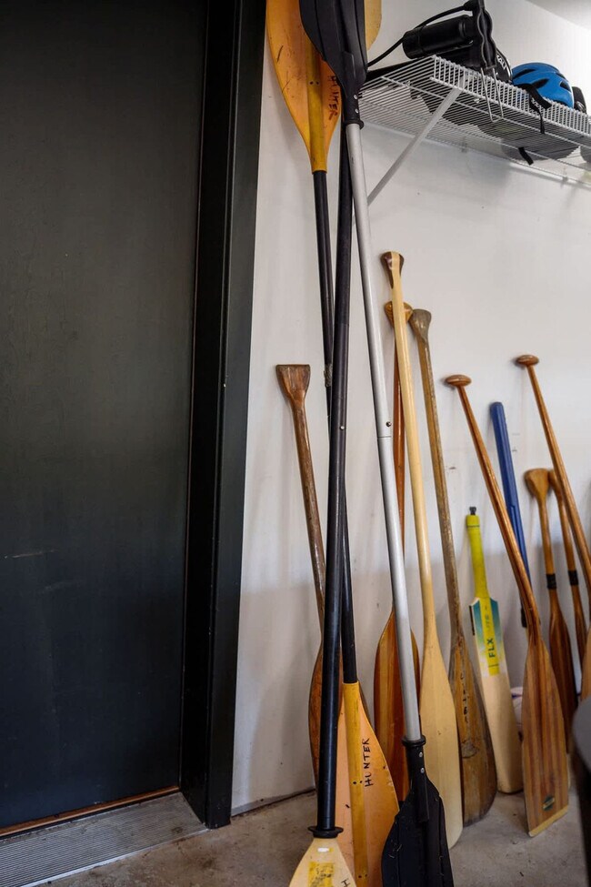 Building Photo - 1357 Canal Rd