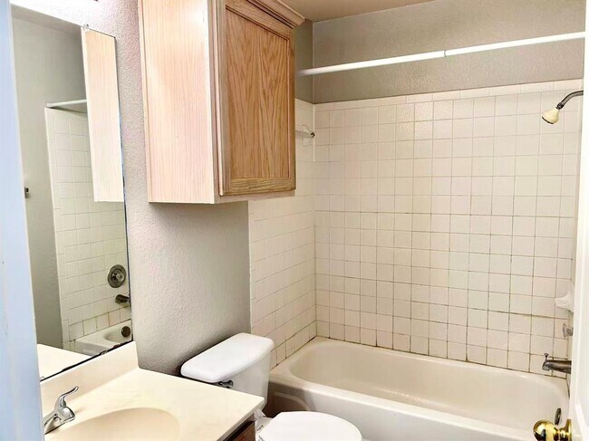 Building Photo - 3138 Jazz St