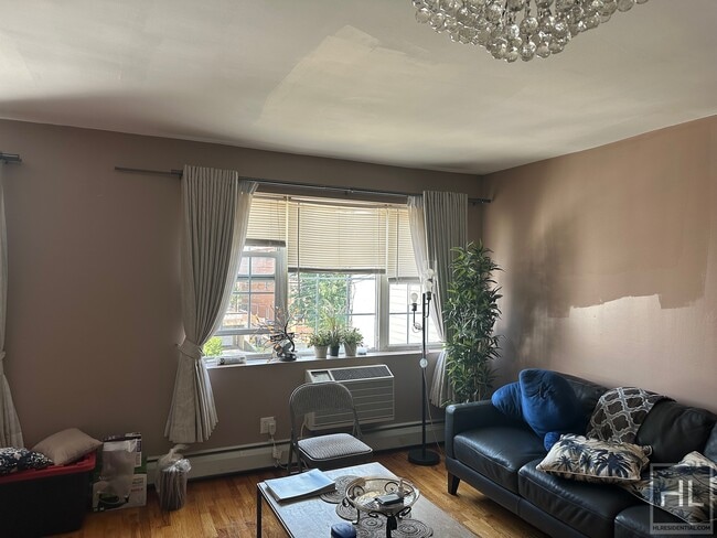 Primary Photo - 65 PLACE