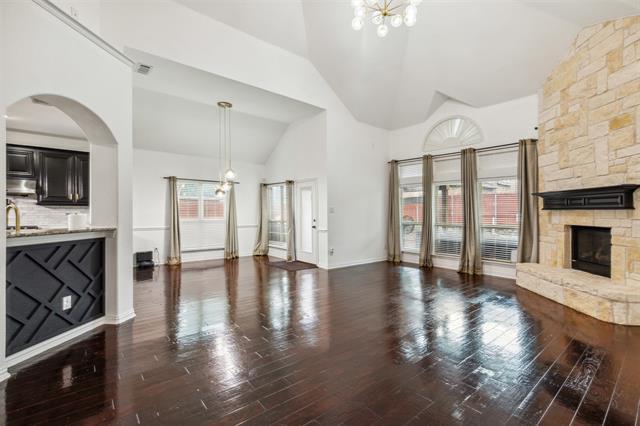 Building Photo - 720 Yarrow St