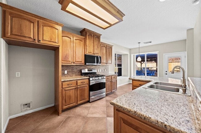 Building Photo - 11118 Sprucedale Ct