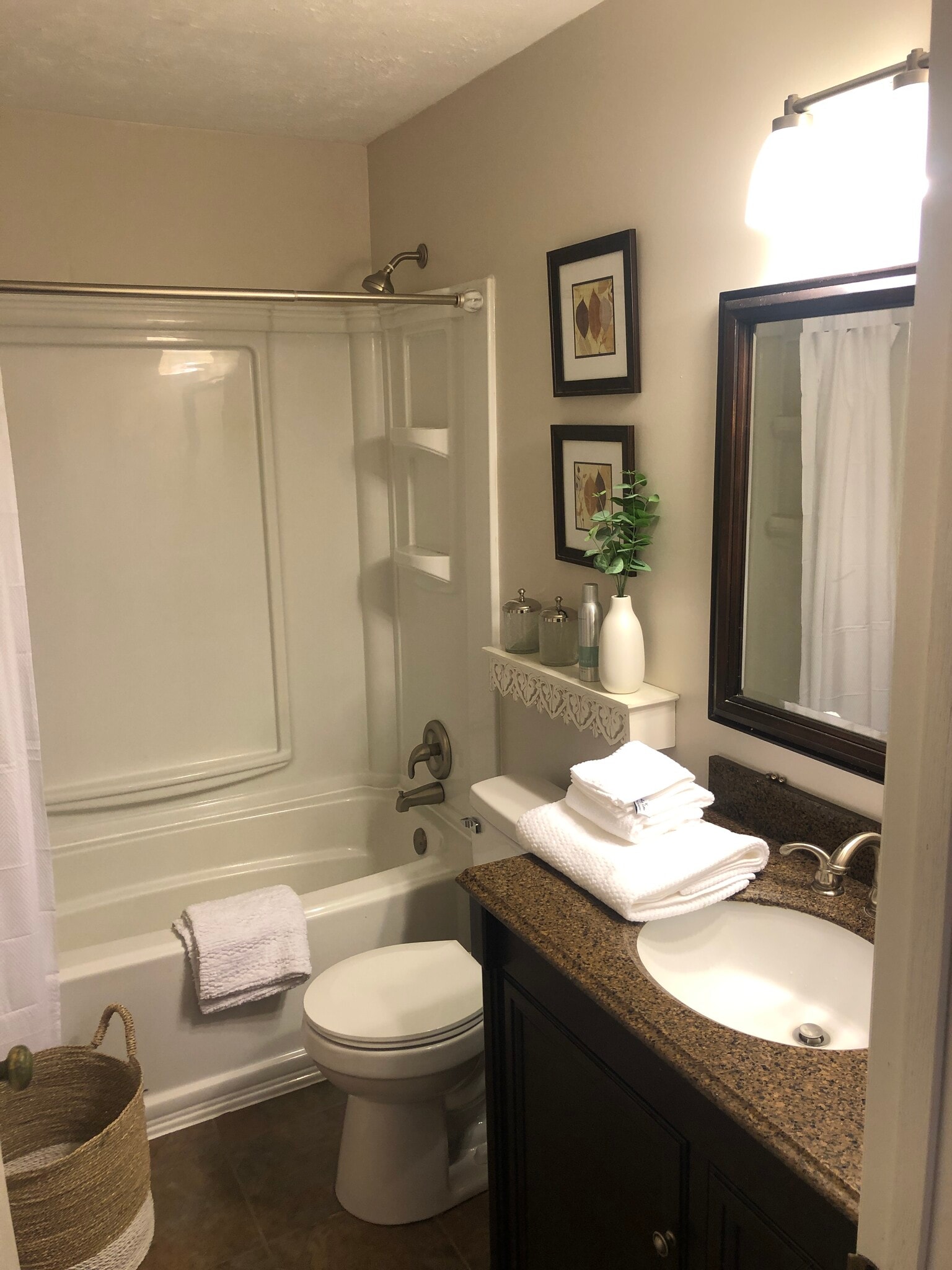 Building Photo - 7398 Eisenhower Dr