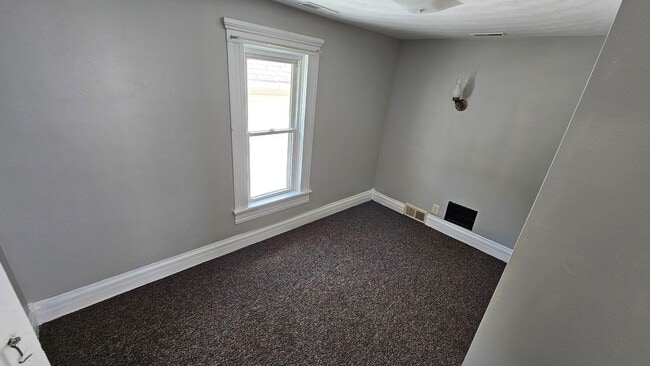 Building Photo - 50 N Gamble St