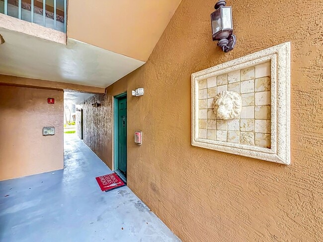 Building Photo - Super Cozy 2 bedroom in Desirable Neighborhood in coconut creek