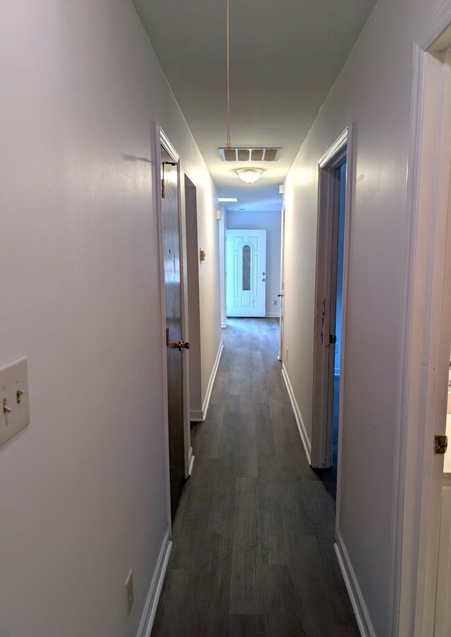 Building Photo - Minutes from Plaza Midwood/Uptown!  Belmon...