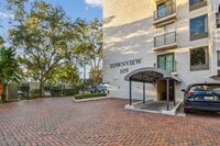 Building Photo - 105 4th Ave NE