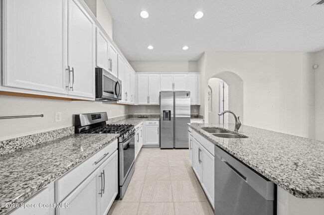 Building Photo - 8008 Gullen Dr