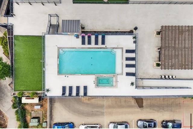 Building Photo - 1001 Belleview St