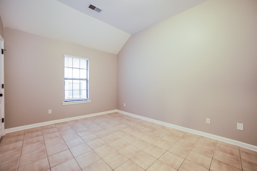 Building Photo - 3800 Lake Village Cove