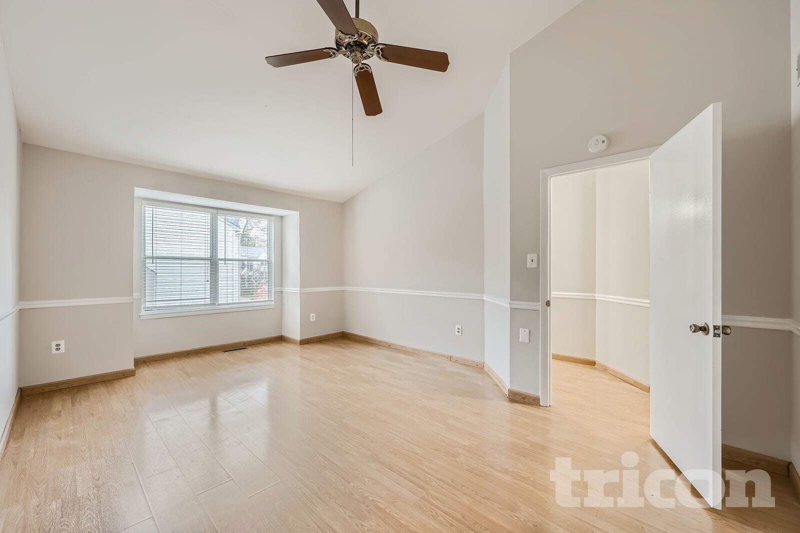 Building Photo - 7832 Falling Leaves Ct