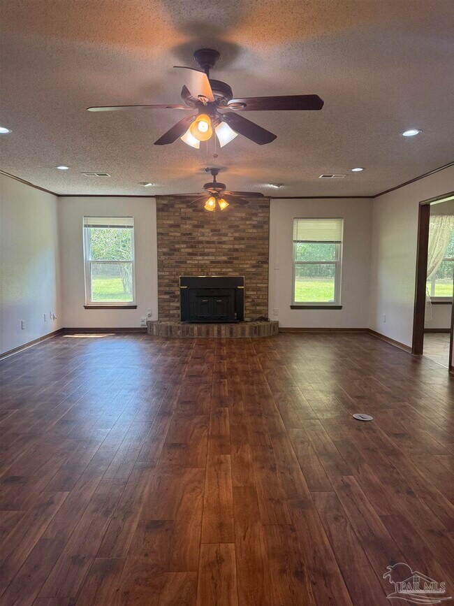 Building Photo - 6200 Jays Way