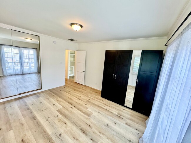 Building Photo - Charming North Hollywood Home