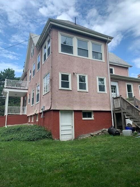 Building Photo - 206 Lexington St