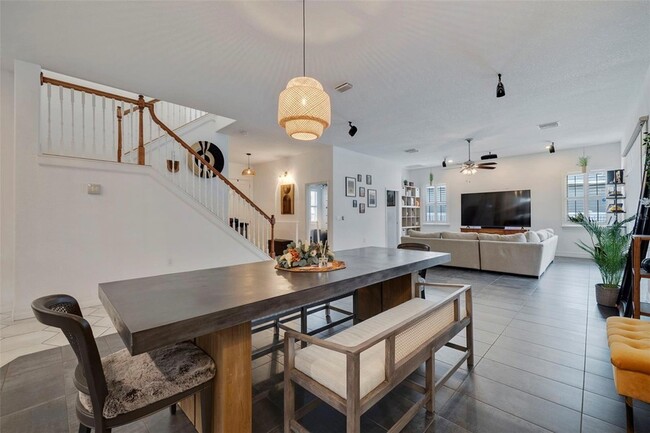 Building Photo - 205 Bengal Cir