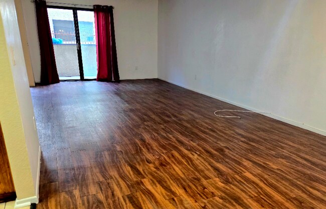 Building Photo - 514 Coronado Ave