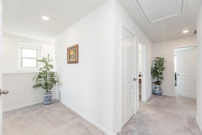 Building Photo - 25442 Cartington Ln