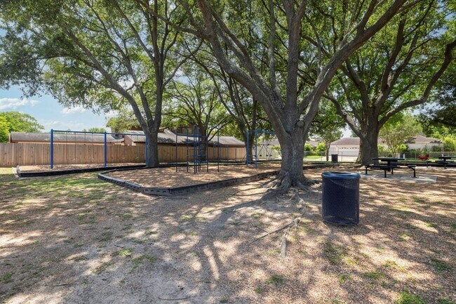 Building Photo - 11115 Kitty Brook Dr