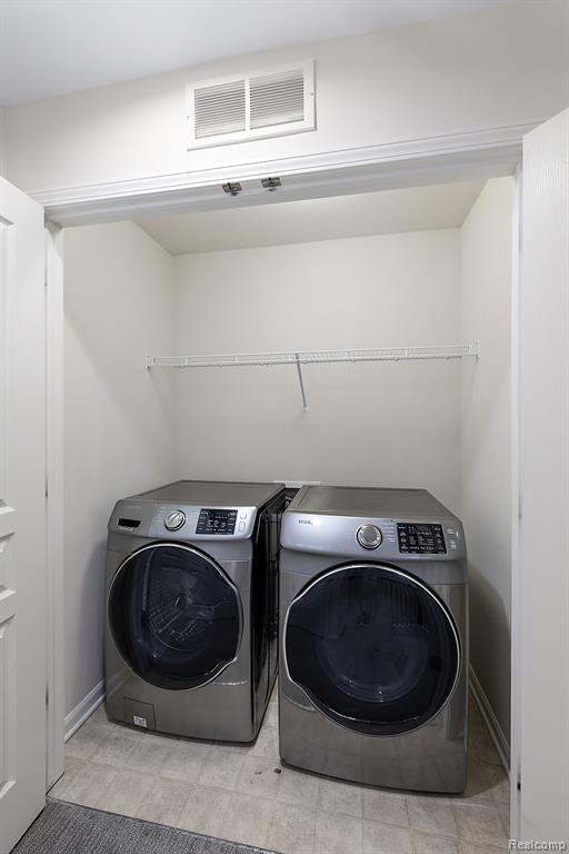 Building Photo - 2884 Glenbar Cir