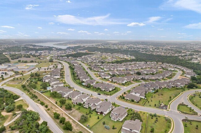 Building Photo - 504 Tomichi Trl