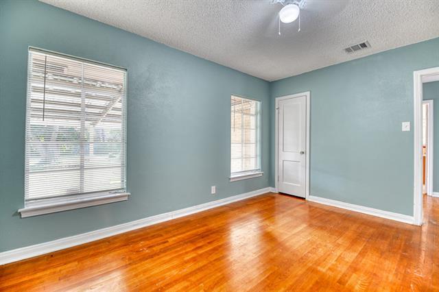 Building Photo - 6028 Fairway Ave