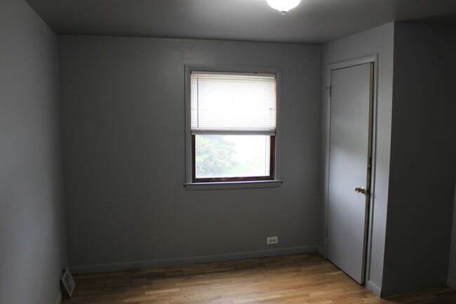 Building Photo - Available Now! Swartz Creek Schools!