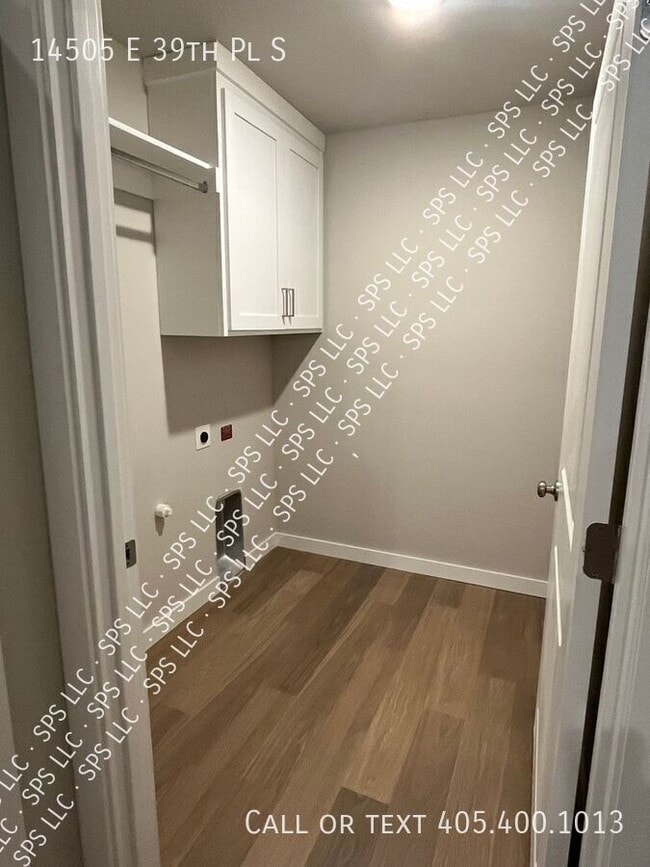 Building Photo - 14505 E 39th Pl S