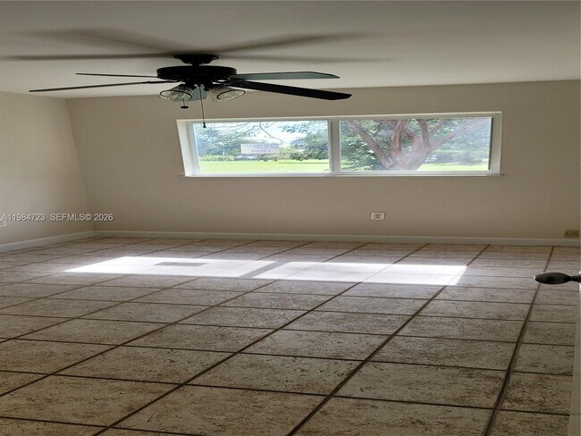 Building Photo - 7430 Miami Lakes Dr