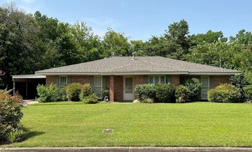 Building Photo - 4409 McCampbell Dr