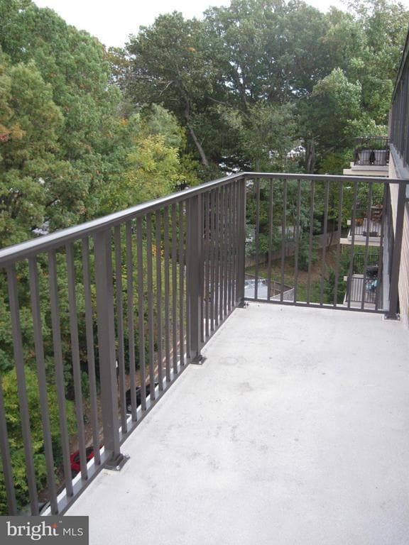 Building Photo - 600 Roosevelt Blvd