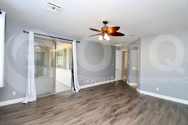 Building Photo - 14590 W Windsor Ave