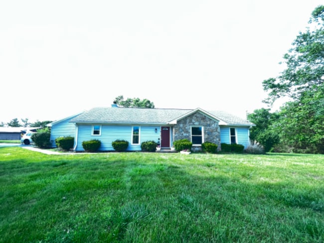 Primary Photo - 3905 Carriage Hill Dr