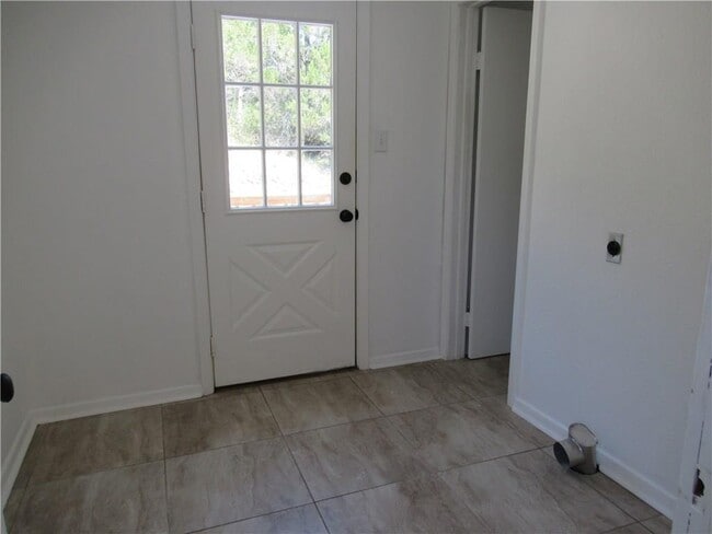 Building Photo - 10612 Deer Canyon Rd