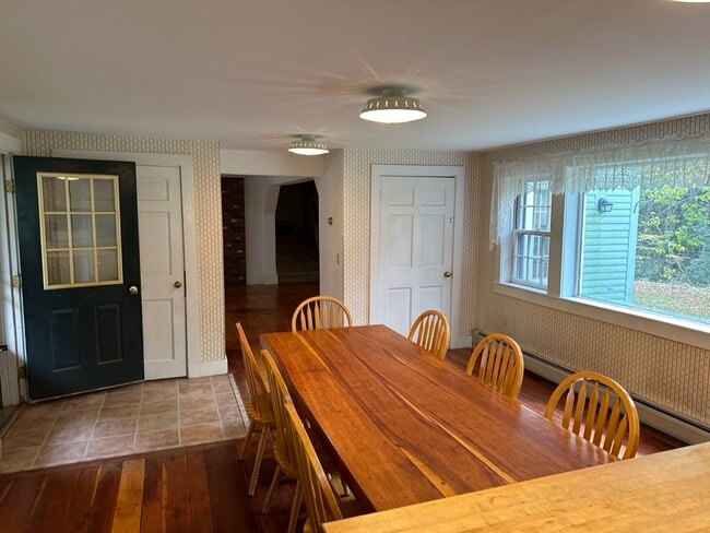 Building Photo - 618 Shearer Hill Rd