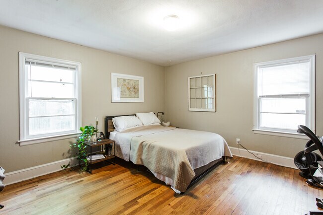 Building Photo - 365 Holman Ave