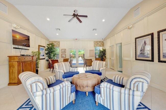 Building Photo - 2990 SE Lexington Lakes Dr